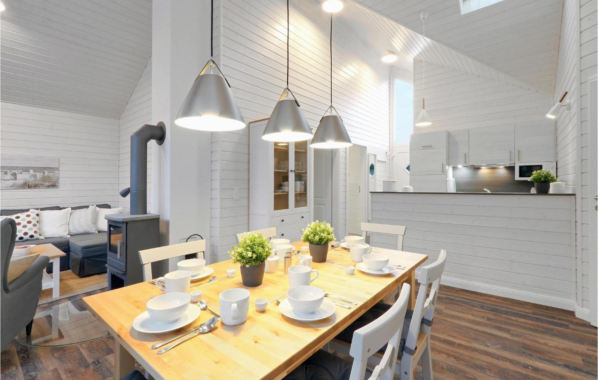 3 Bedroom Stunning Home In Krems Ii-Warderbrueck Gols Εξωτερικό φωτογραφία